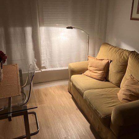 Apartamento Calle Teodosio Sevilla Bagian luar foto