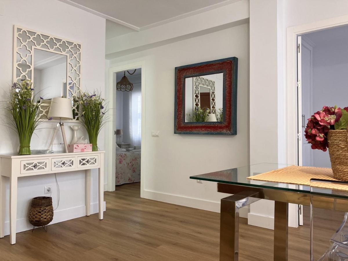 Apartamento Calle Teodosio Sevilla Bagian luar foto